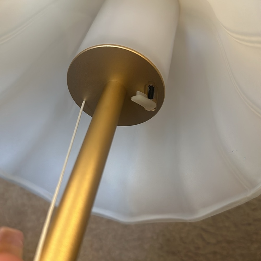 LED Lamp - Picture 3 of 3